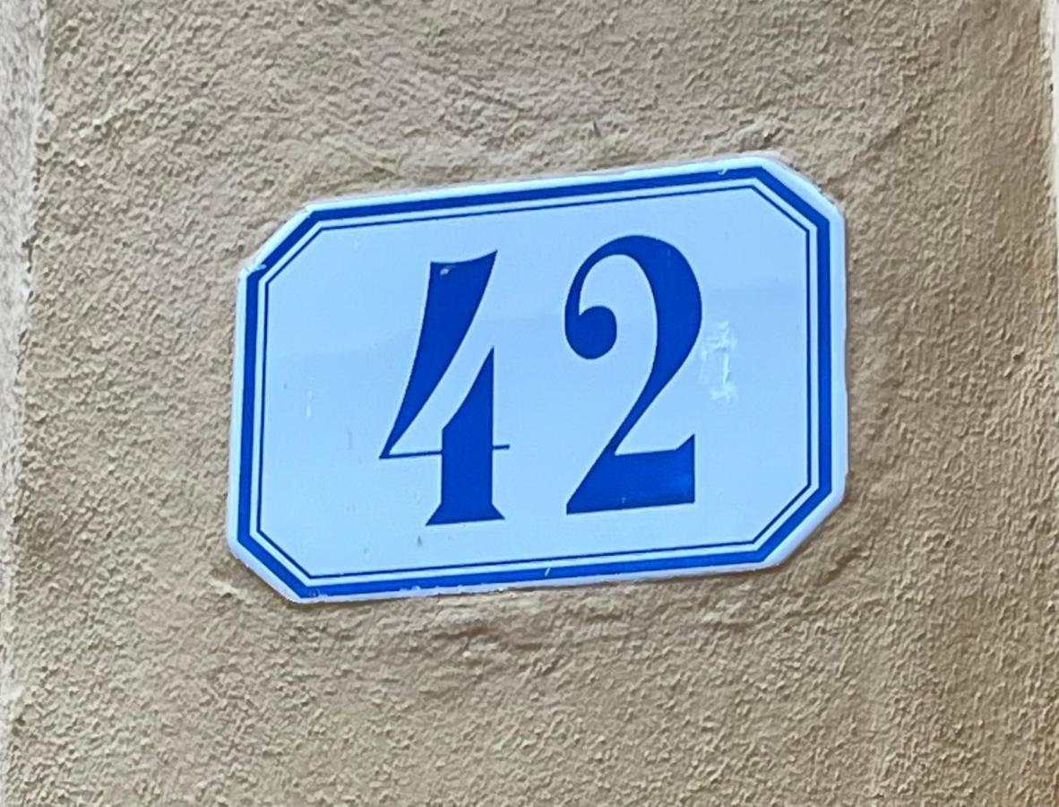 Maison Vert Appartamento In Centro Storico A Modena Eksteriør billede