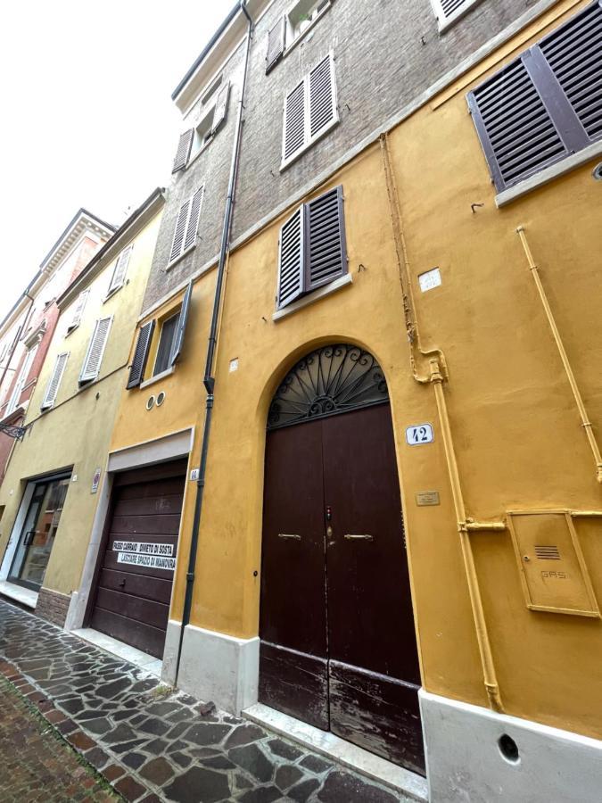 Maison Vert Appartamento In Centro Storico A Modena Eksteriør billede
